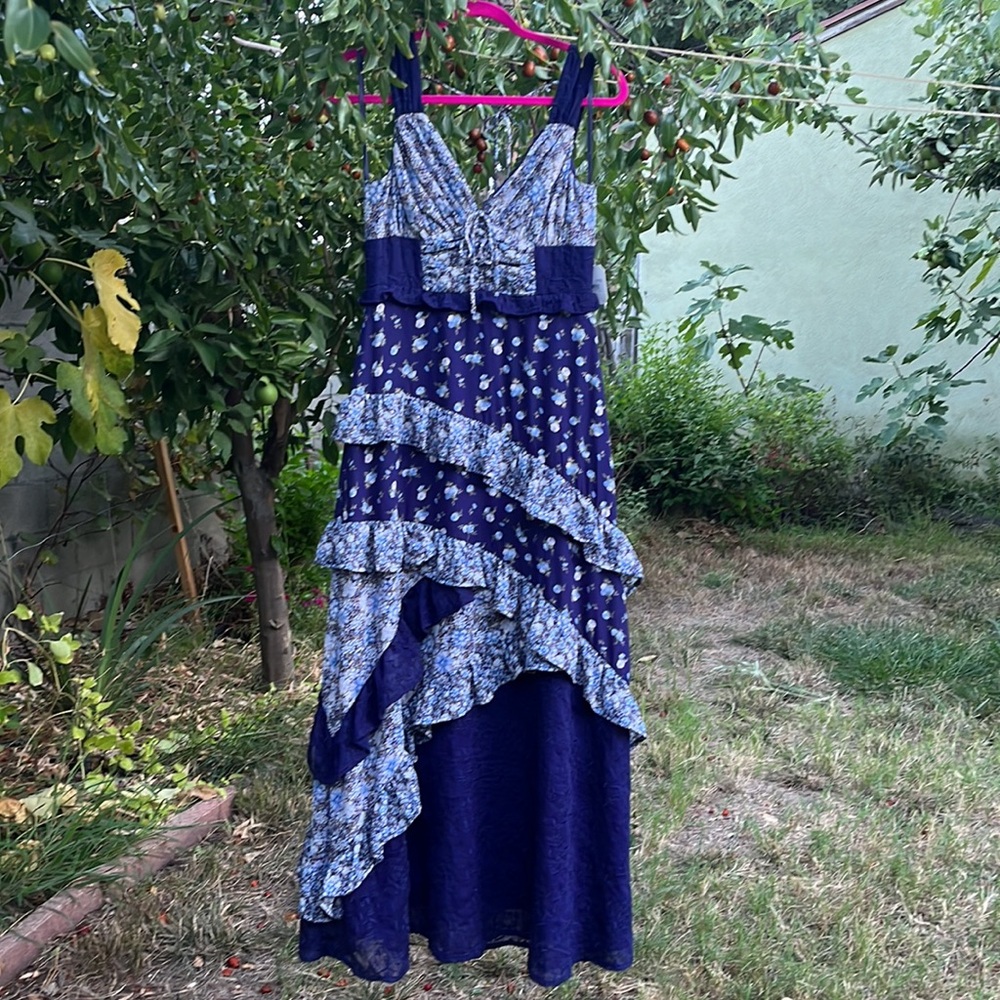 Floral Blue and White Dress - Picture 6 of 14